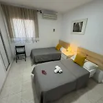 Avenida Casa de hóspedes 3*