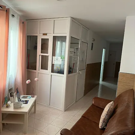 Гостьовий будинок Avenida